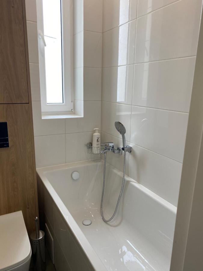 Dekerta 8-3 Appartement Stary Toruń Buitenkant foto